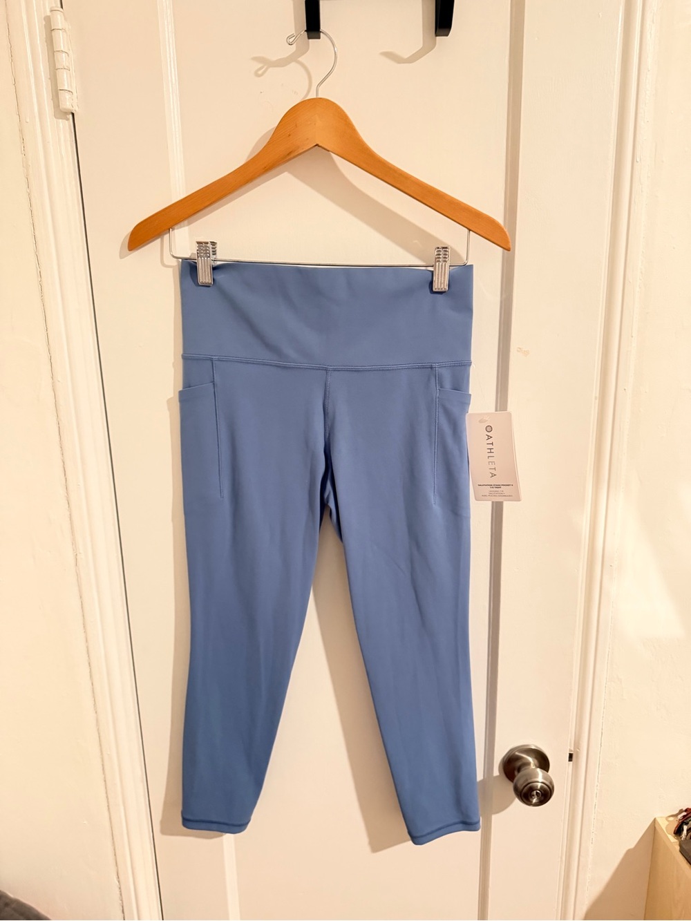 Athleta Salutation Stash Pocket Capri Leggings - Light Blue